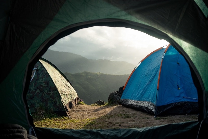WHAT IS DIFFERENT FROM ULTRALIGHT AND NORMAL TENT?